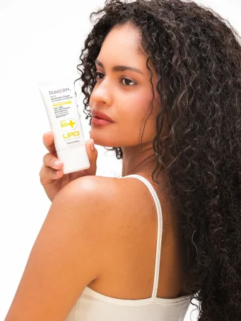 GÜNEŞ KORUYUCU KREM KARMA VE YAĞLI CİLT SPF50+ - 7